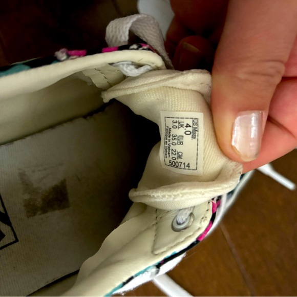 Kids unisex rainbow vans size four - Picture 4 of 4